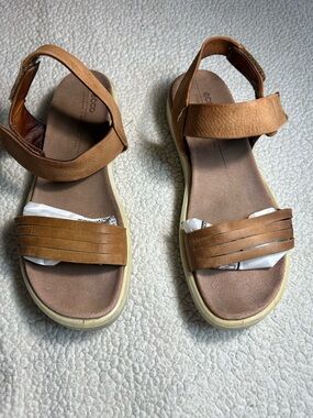 ECCO Women's FLOWT LION/CASHMERE Sandals Size 10